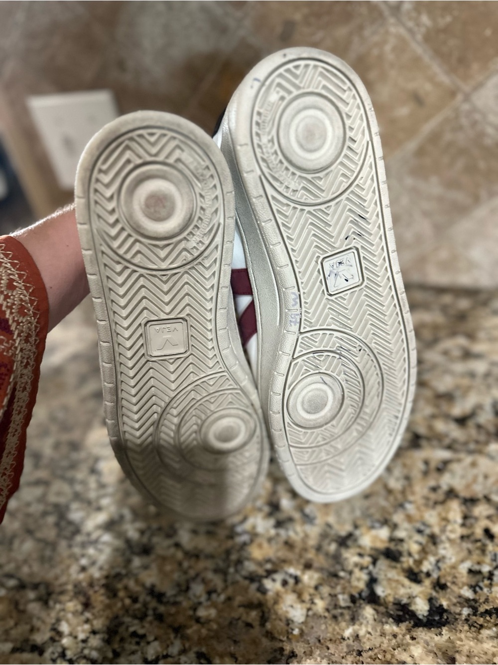 Veja V-12 Sneaker in Extra White & Marsala Nautico - Picture 8 of 10